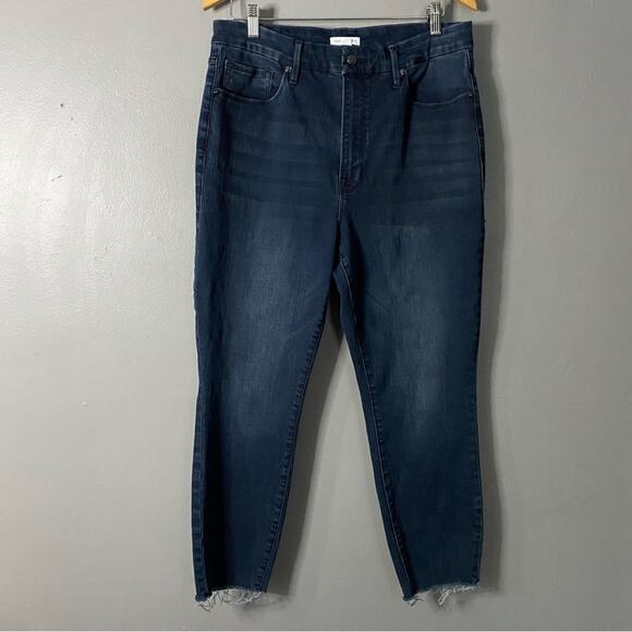 Good American Good Waist Crop Raw Hem Dark Wash Women’s EUC Size 16 - Picture 2 of 7